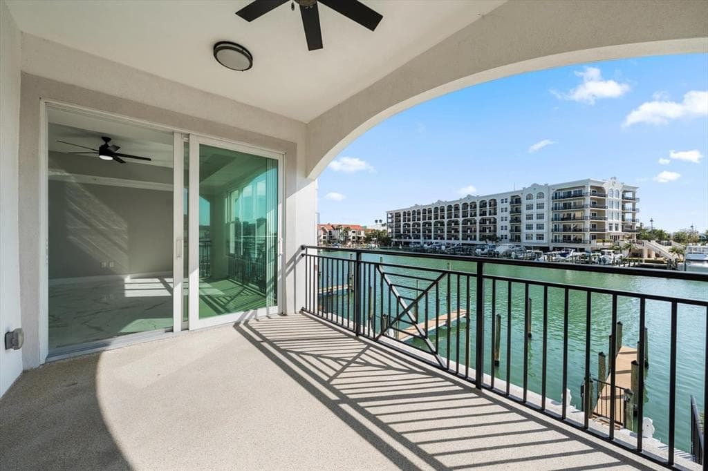 211 DOLPHIN POINT 203 photo 14