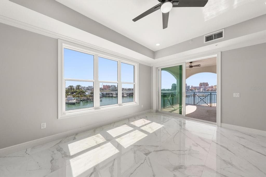 211 DOLPHIN POINT 303 photo 7