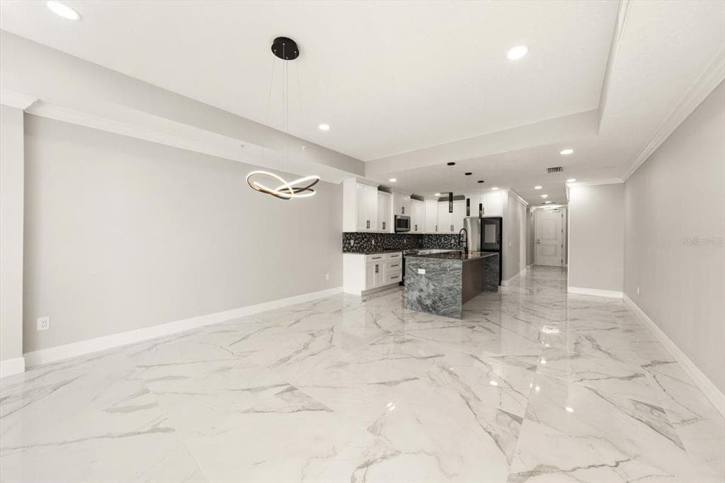 211 DOLPHIN POINT 401 photo 23