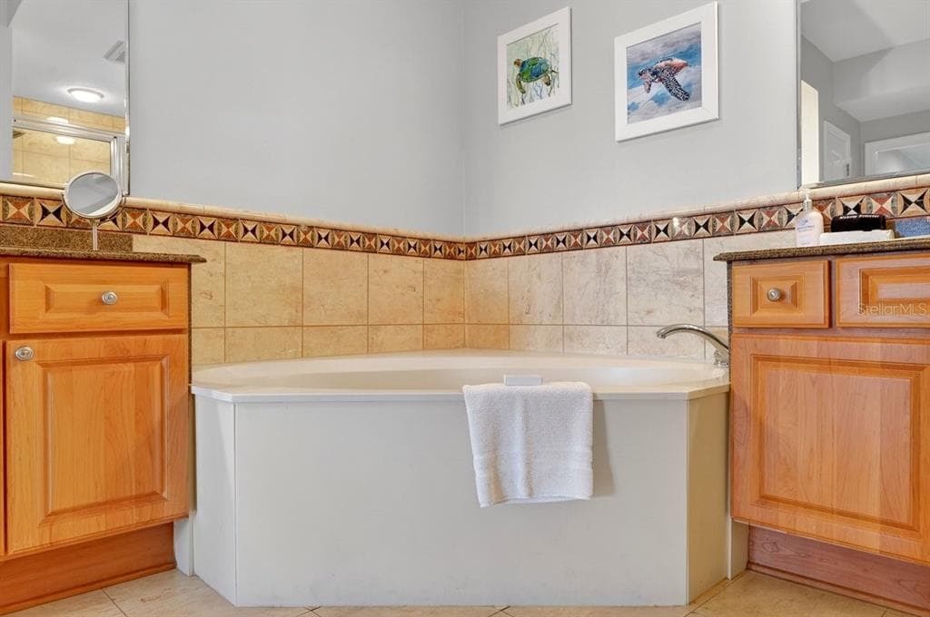 200 OCEAN CREST DRIVE 217 photo 25
