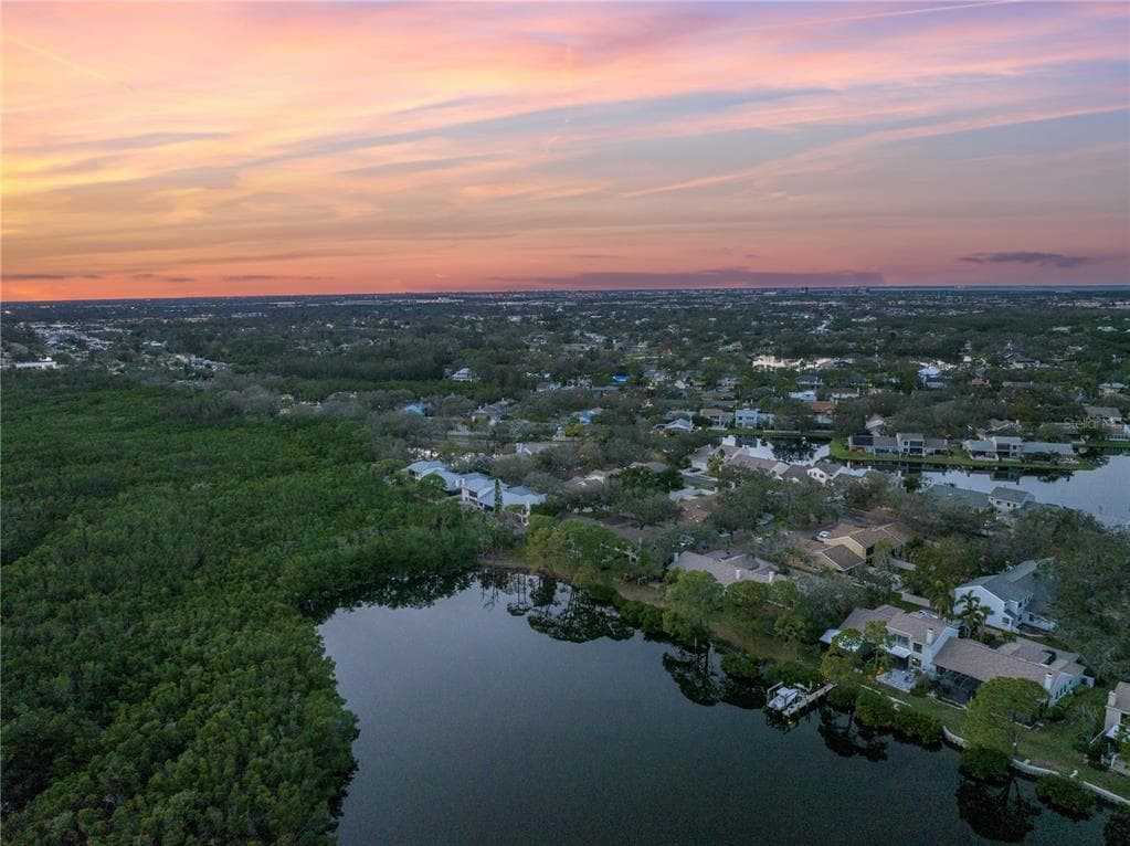 912 MYAKKA COURT NE photo 23