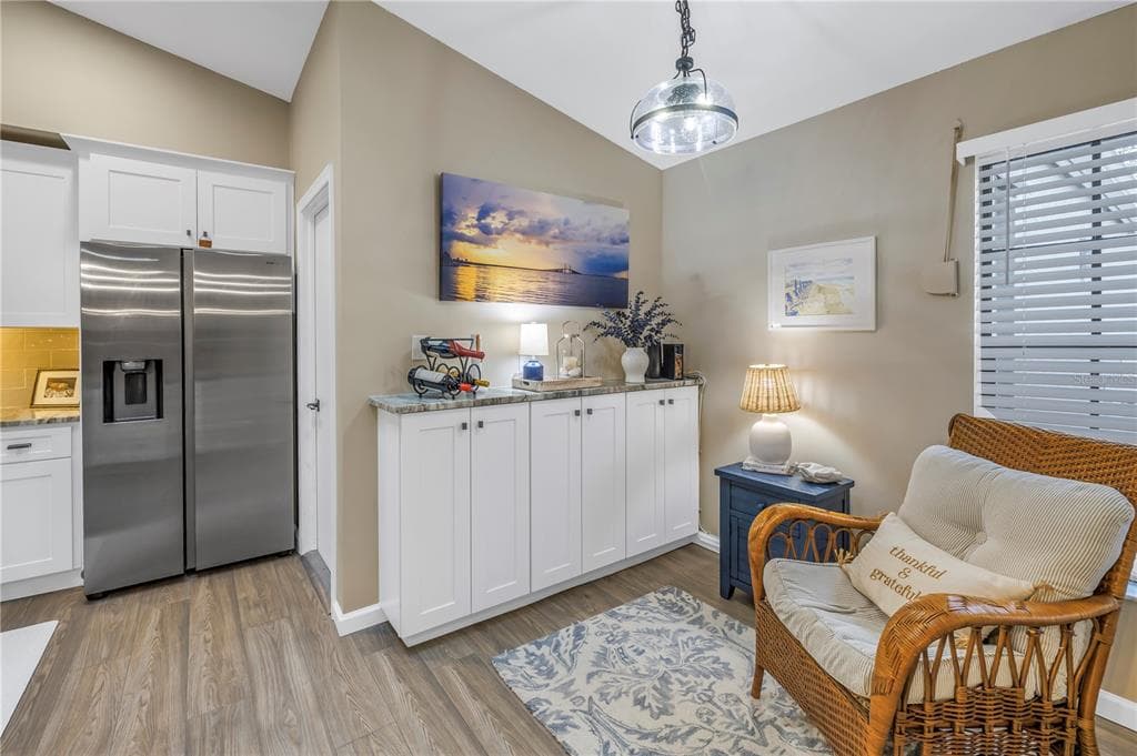 912 MYAKKA COURT NE photo 14