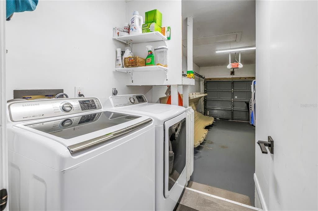 912 MYAKKA COURT NE photo 25