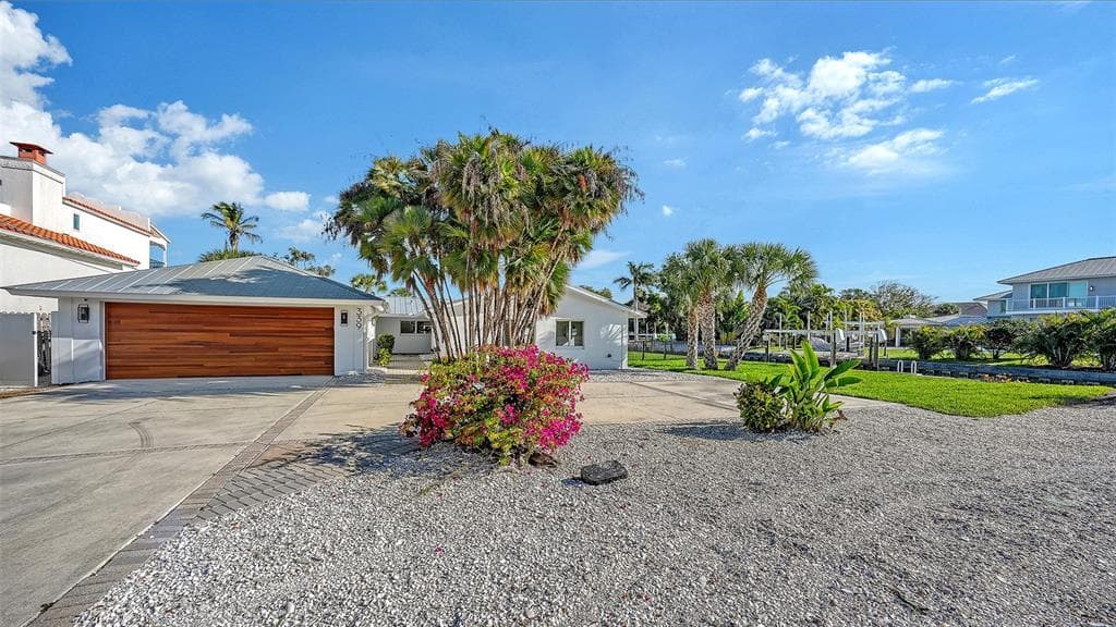 339 TREASURE BOAT WAY photo 13