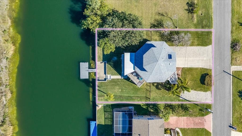 3460 CRAPE MYRTLE DRIVE photo 4