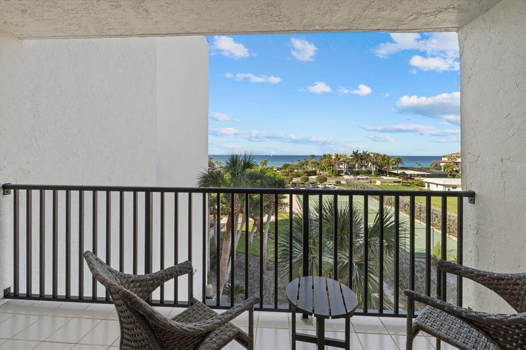 3240 GULF OF MEXICO DRIVE B402 photo 18