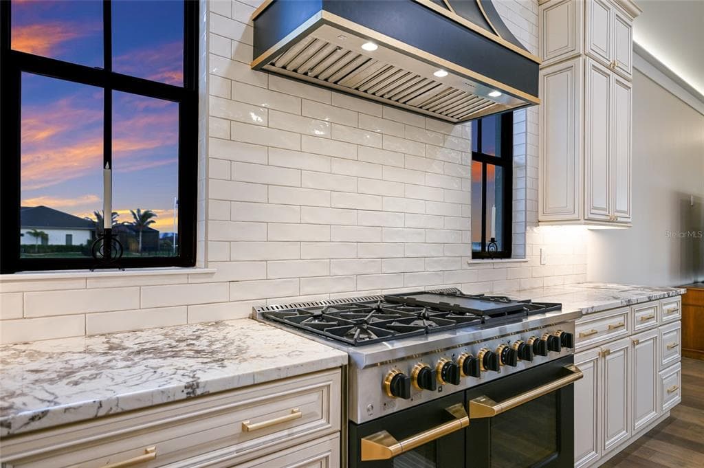 1517 4TH STREET E photo 19