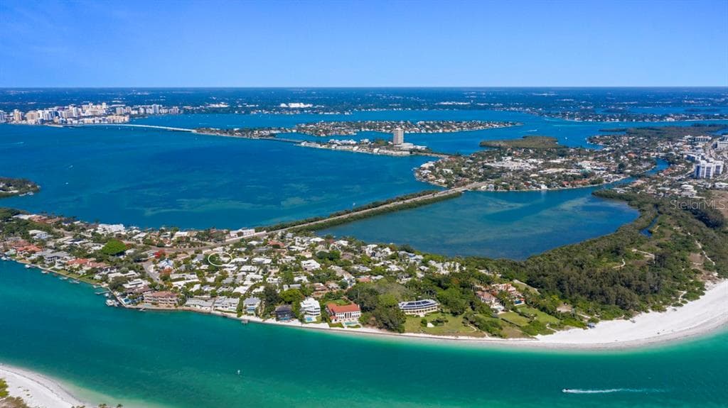 2600 HARBOURSIDE DRIVE C13 photo 11
