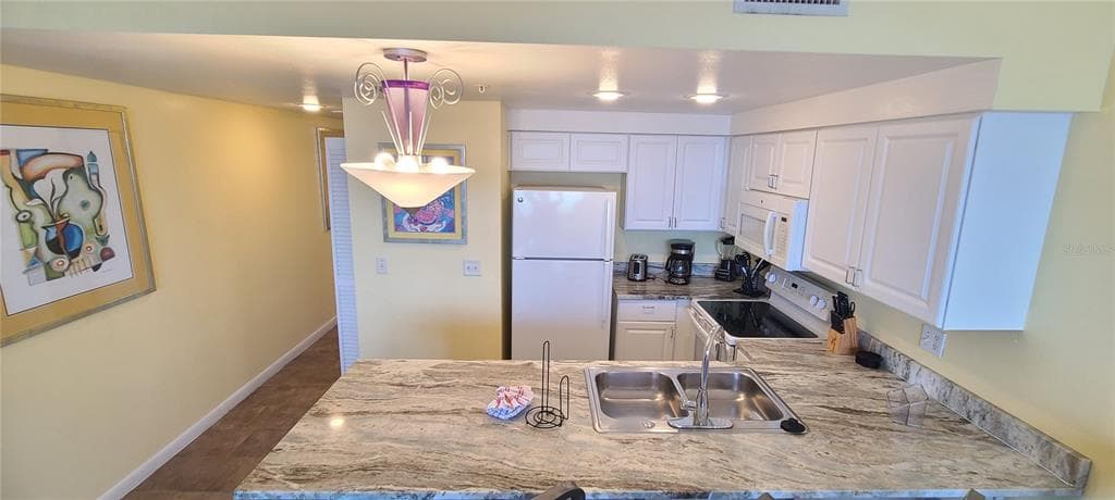 300 N ATLANTIC AVENUE 1106 photo 4