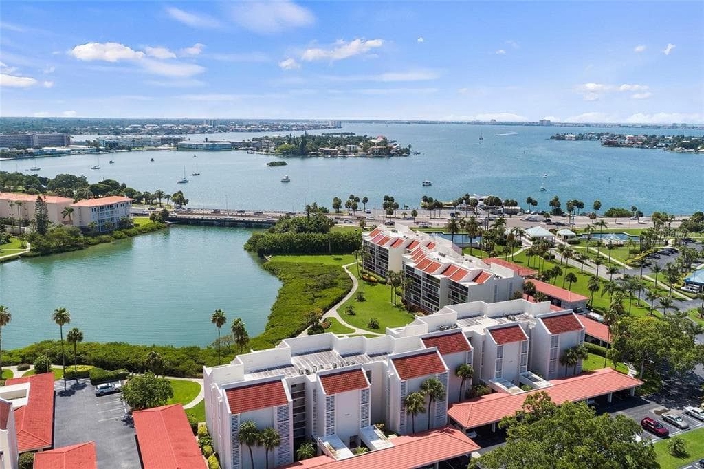 7902 SAILBOAT KEY BOULEVARD S 608 photo 21