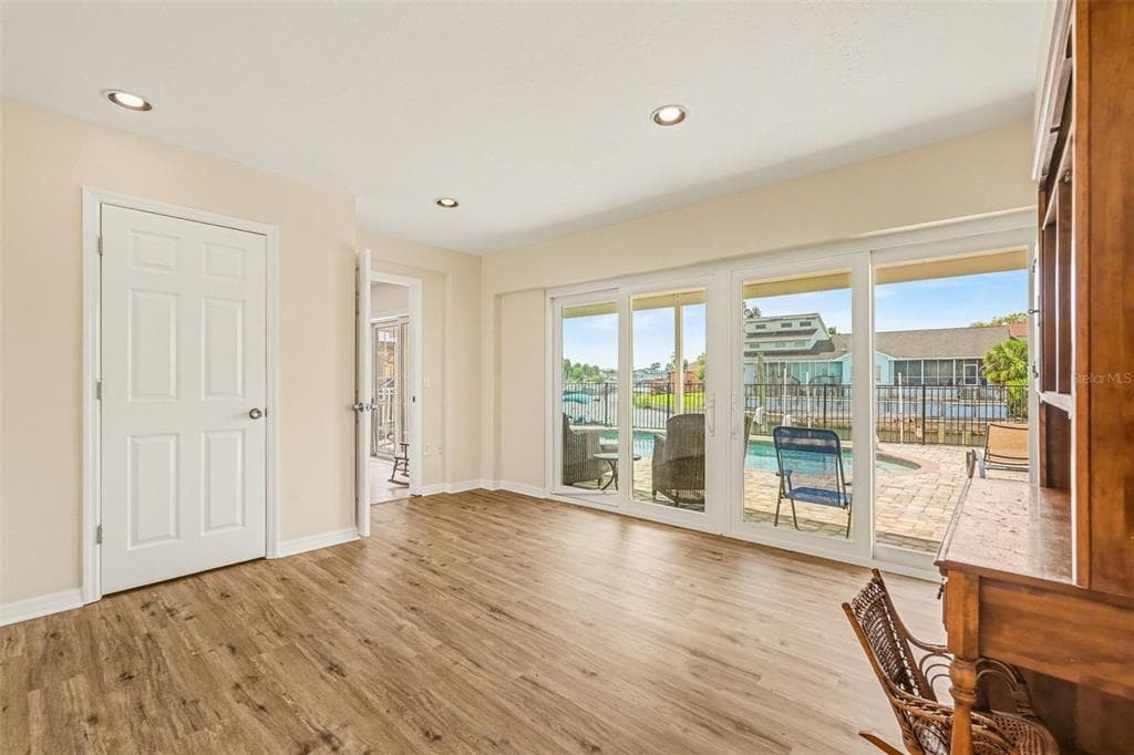6340 SPOONBILL DRIVE photo 21