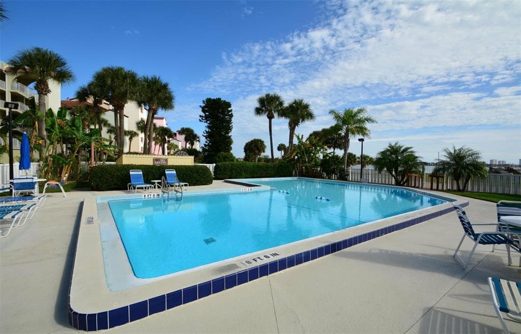 746 MARINA POINT DRIVE 7460 photo 6