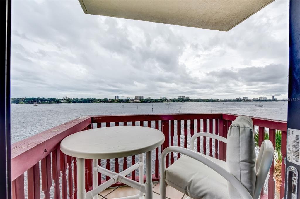 746 MARINA POINT DRIVE 7460 photo 13