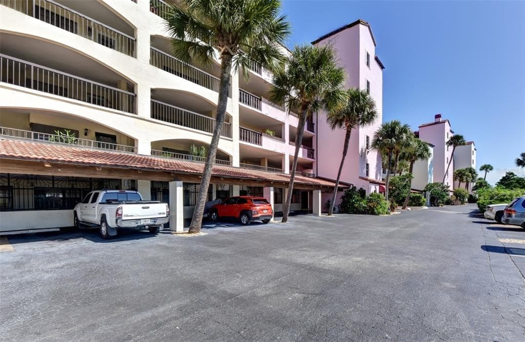 746 MARINA POINT DRIVE 7460 photo 1