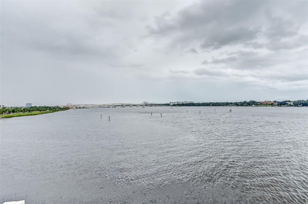 746 MARINA POINT DRIVE 7460 photo 14