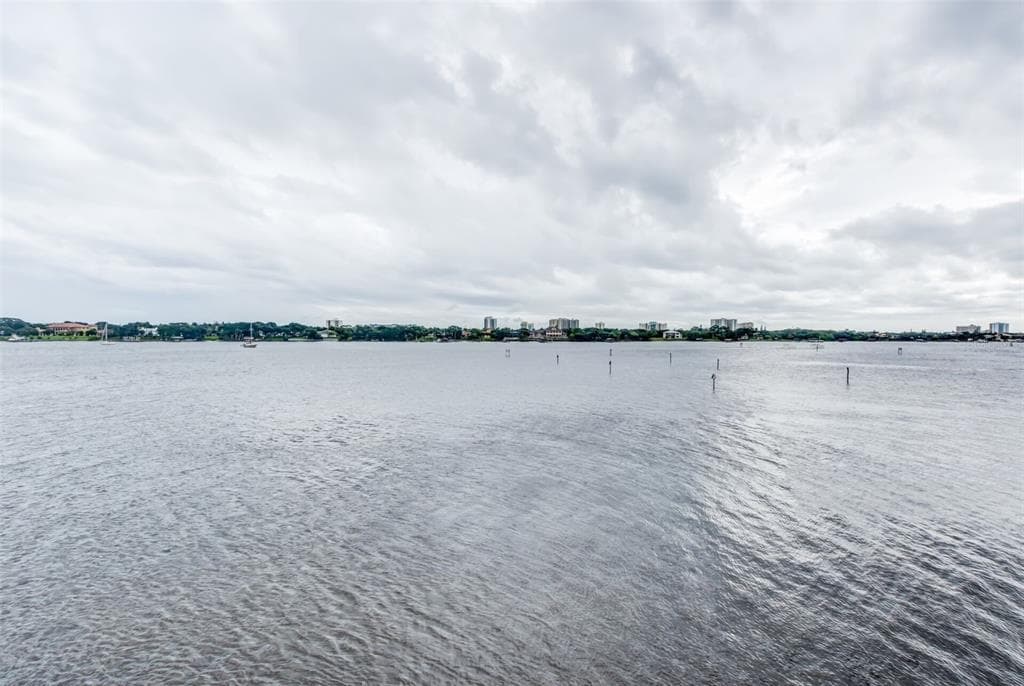 746 MARINA POINT DRIVE 7460 photo 15