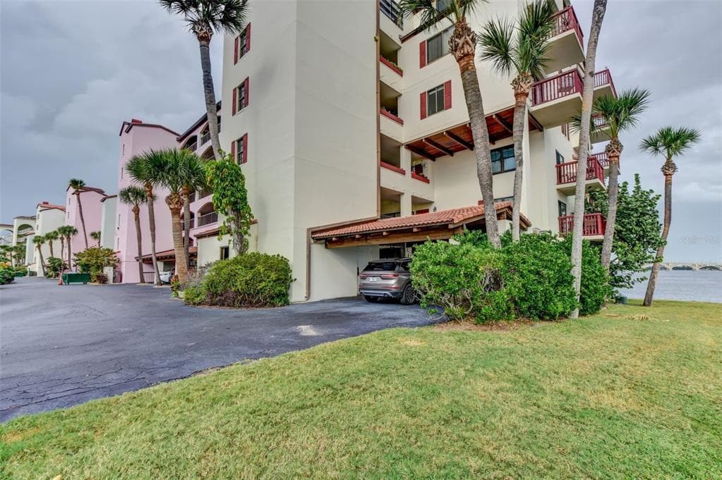746 MARINA POINT DRIVE 7460 photo 11