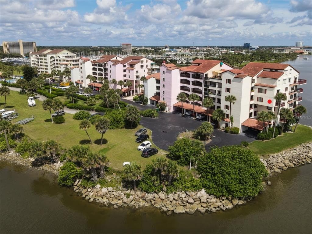 746 MARINA POINT DRIVE 7460 photo 25