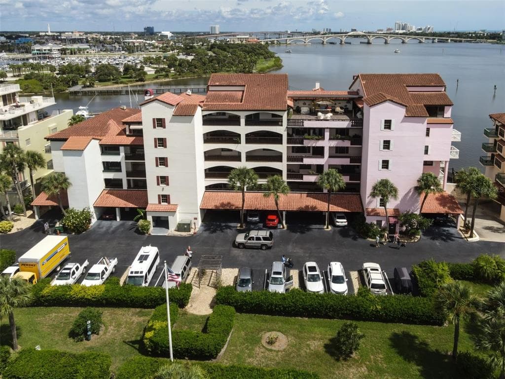 746 MARINA POINT DRIVE 7460 photo 21