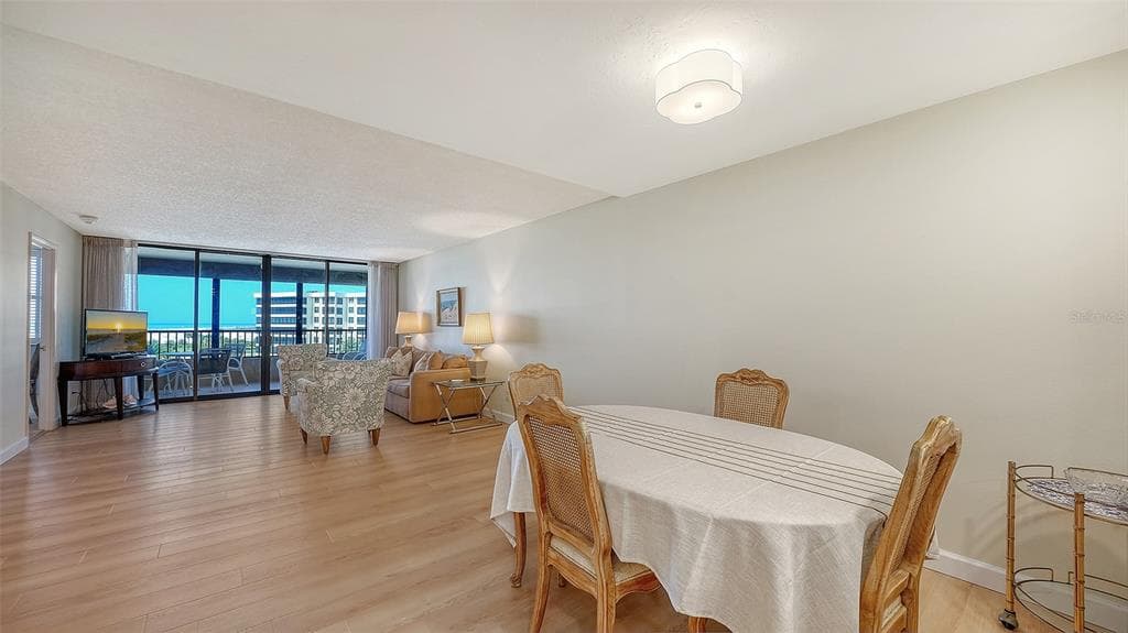 5790 MIDNIGHT PASS ROAD 506 photo 6