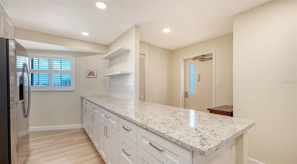 5790 MIDNIGHT PASS ROAD 506 photo 22