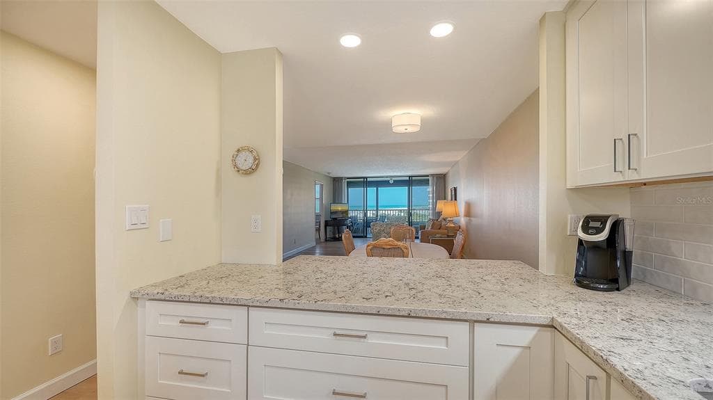 5790 MIDNIGHT PASS ROAD 506 photo 25