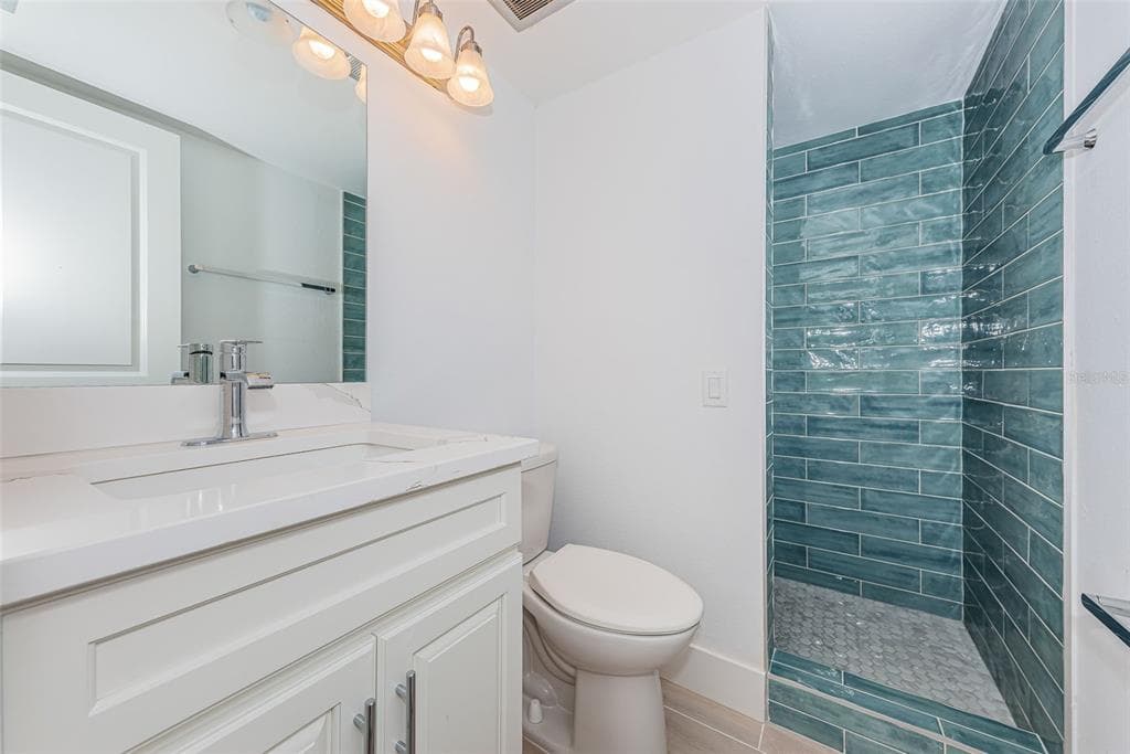 4700 COVE CIRCLE 110 photo 23