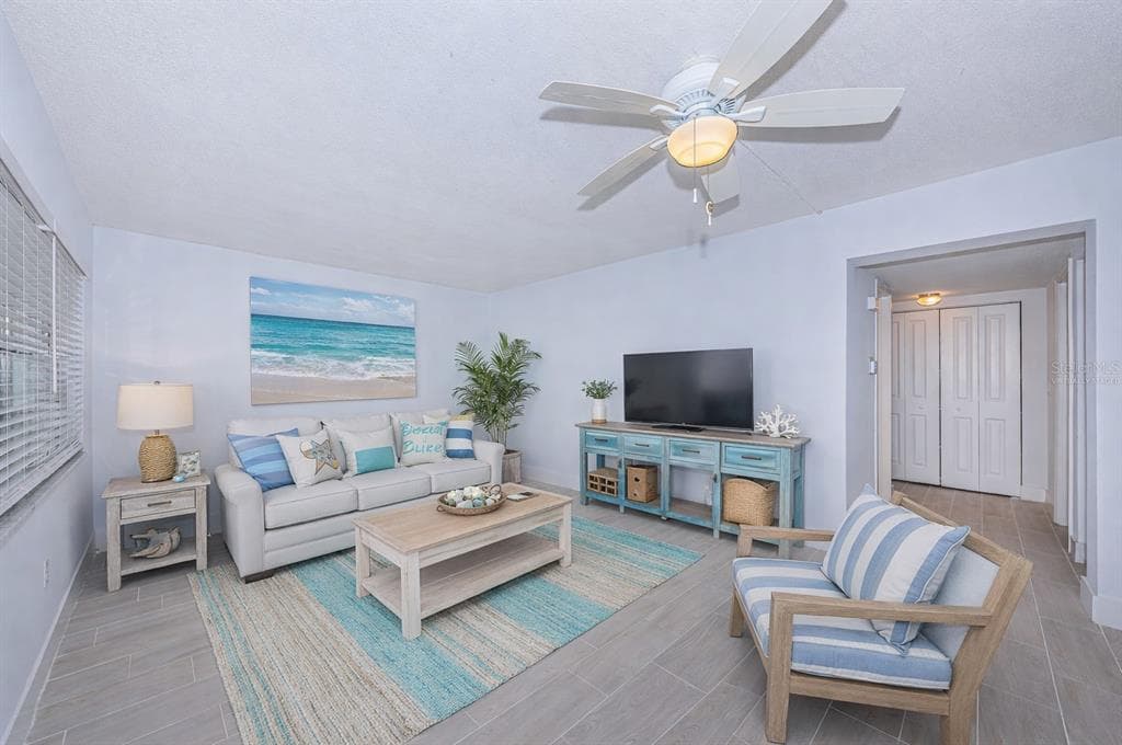 4700 COVE CIRCLE 110 photo 3