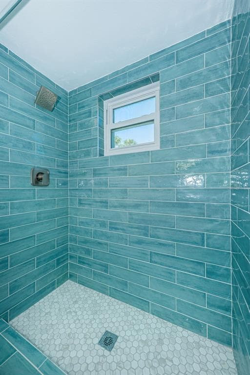 4700 COVE CIRCLE 110 photo 20