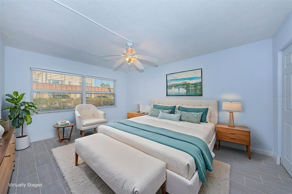 4700 COVE CIRCLE 110 photo 18