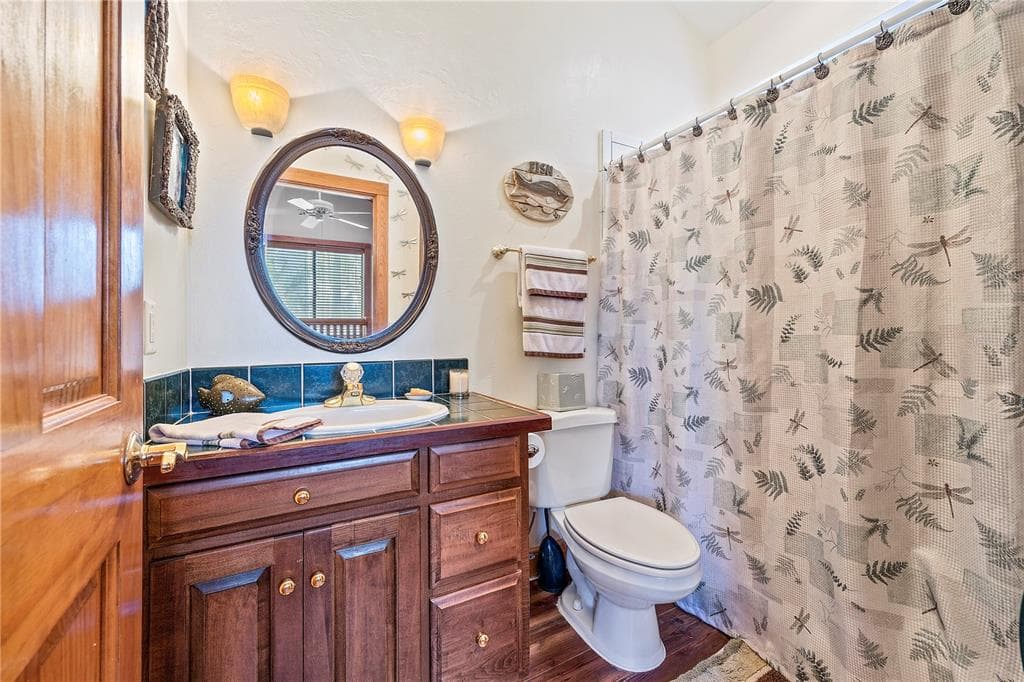 1376 RIVERSIDE AVENUE photo 19
