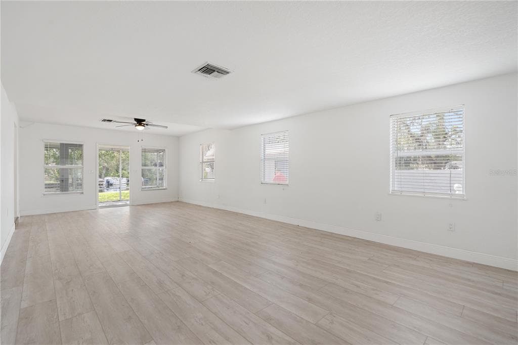 5822 RIVER ROAD photo 17