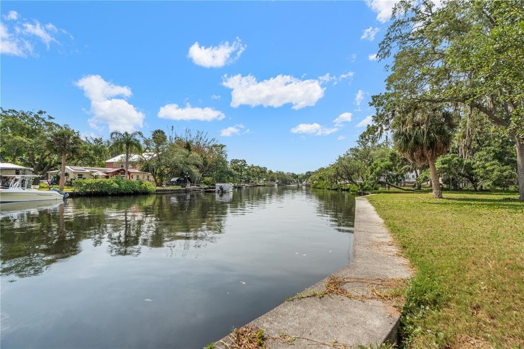 5822 RIVER ROAD photo 10