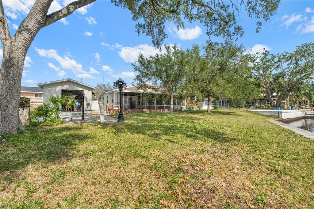 5822 RIVER ROAD photo 8