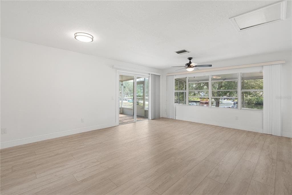 5822 RIVER ROAD photo 21