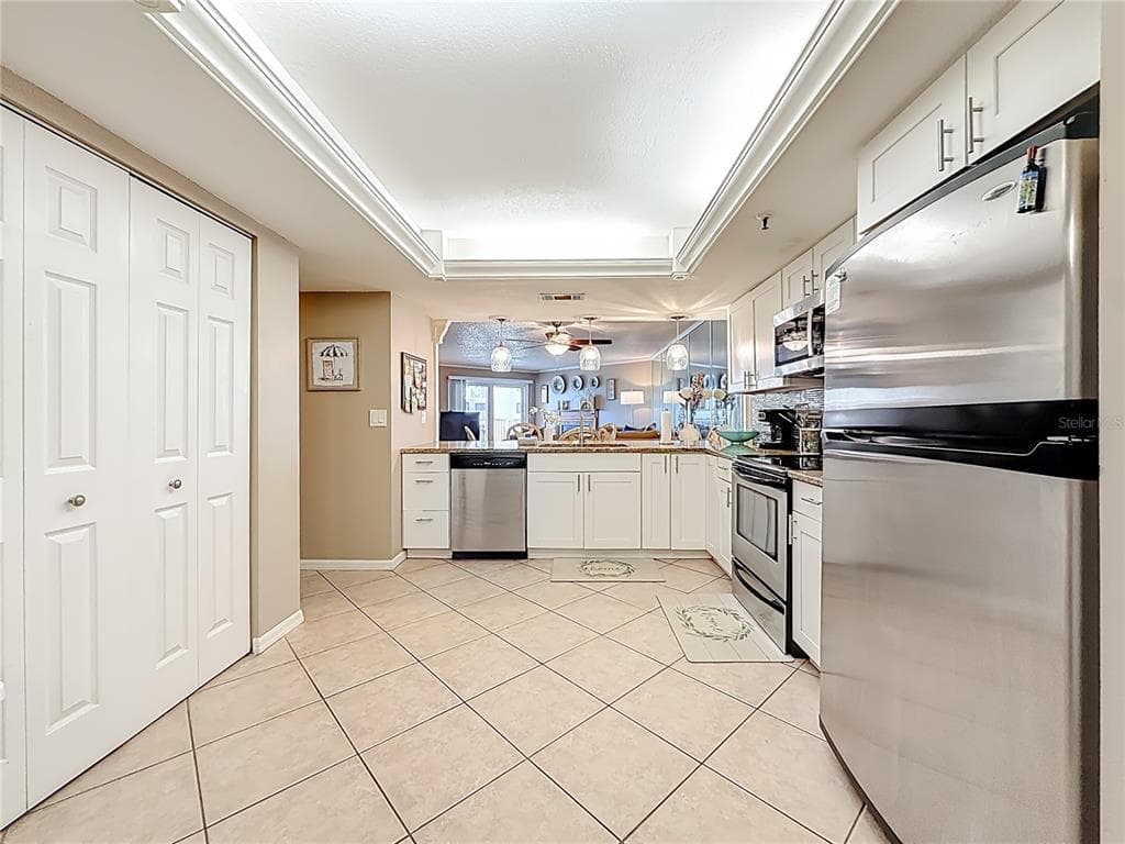 18400 GULF BOULEVARD 1312 photo 7
