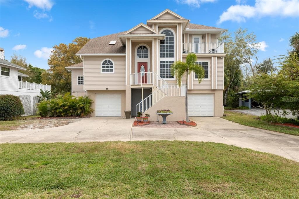 3114 BLUFF BOULEVARD photo 2