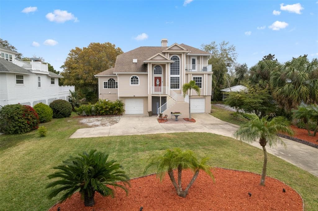3114 BLUFF BOULEVARD photo 1