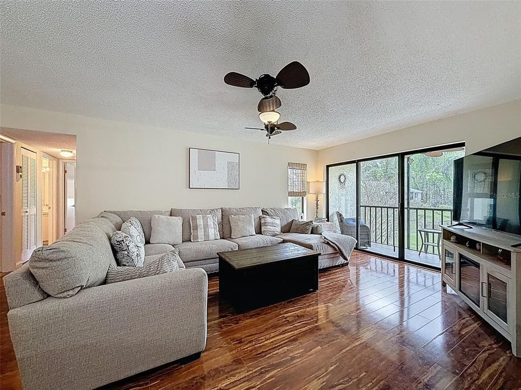 1488 PINE GLEN LANE B2 photo 3
