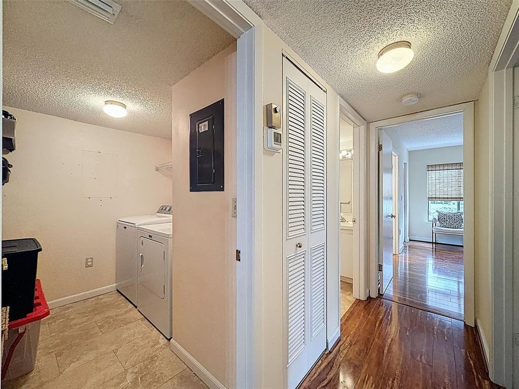 1488 PINE GLEN LANE B2 photo 18