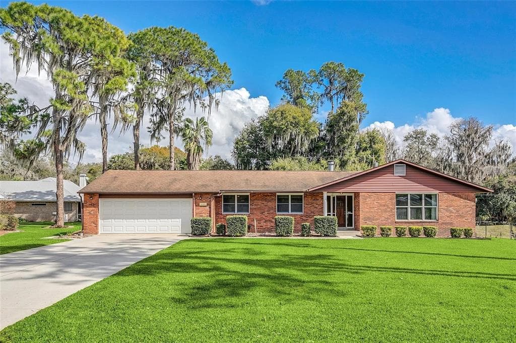 111 CARDINAL LANE 1