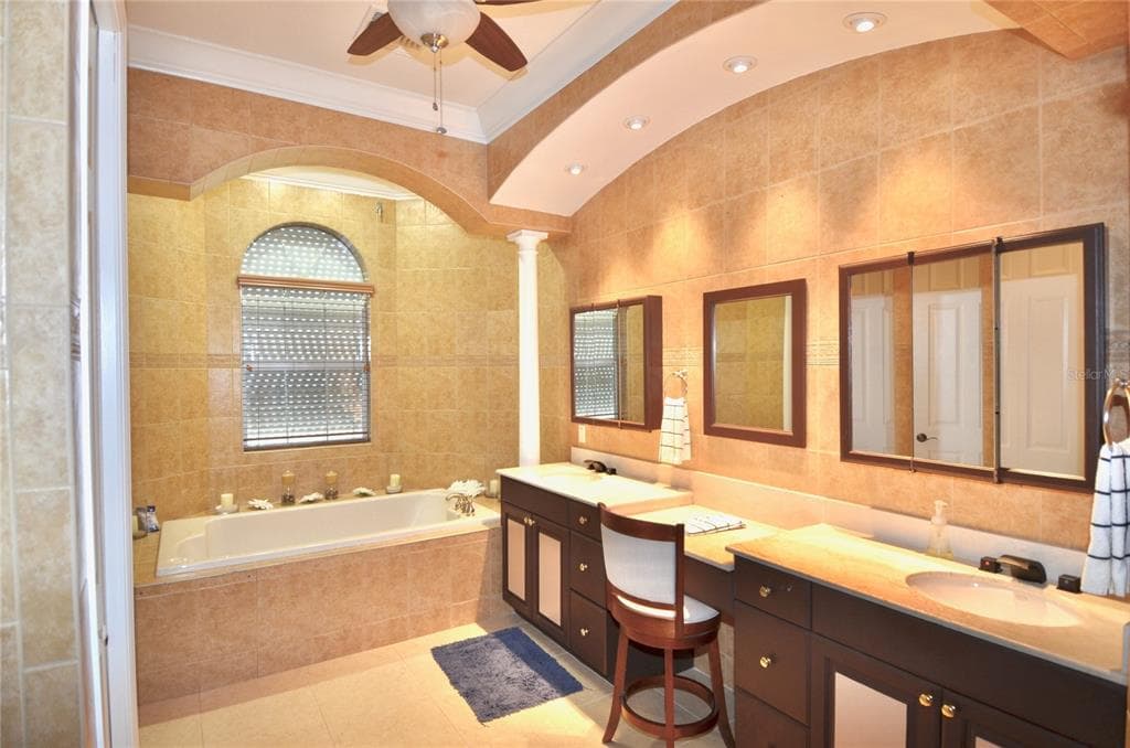 3605 STABILE ROAD photo 9