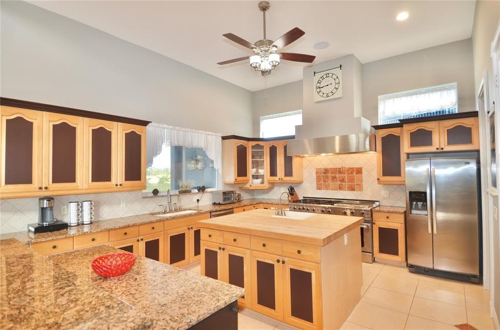 3605 STABILE ROAD photo 4