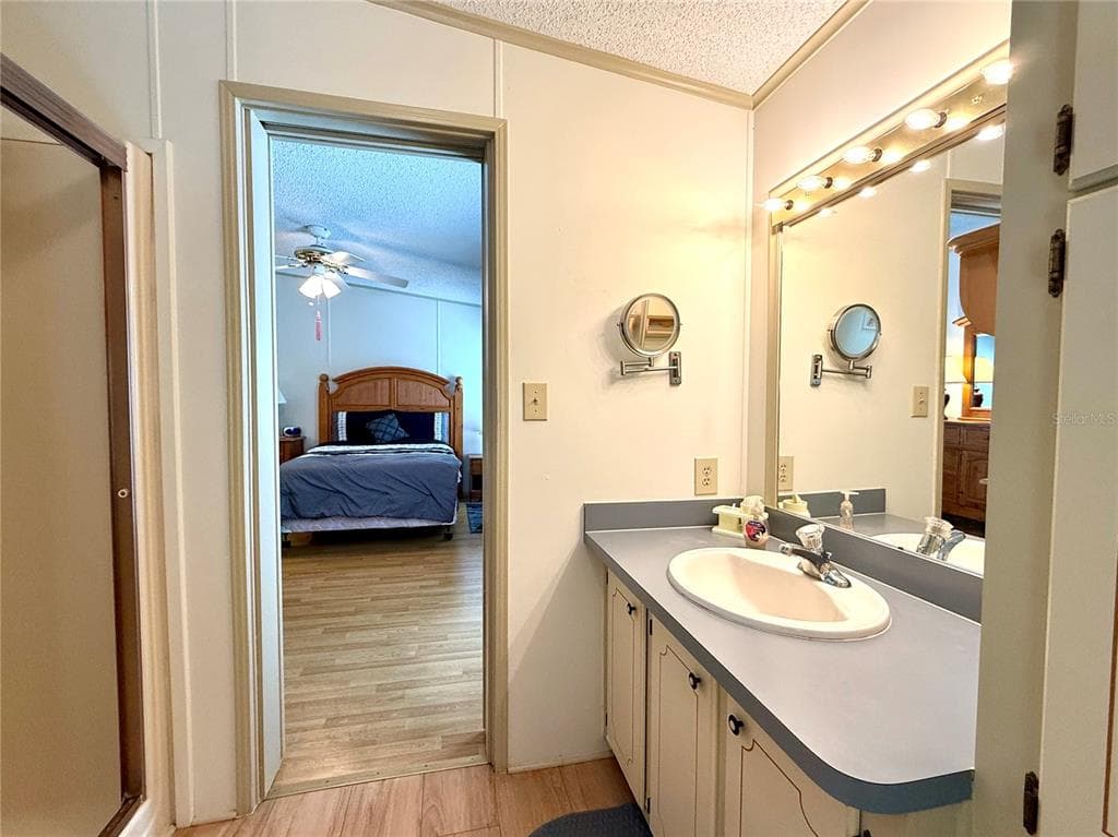101 SAINT GEORGE COURT photo 17