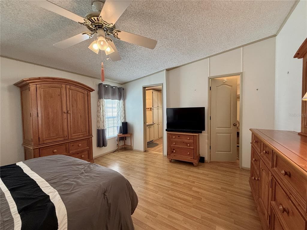 101 SAINT GEORGE COURT photo 15