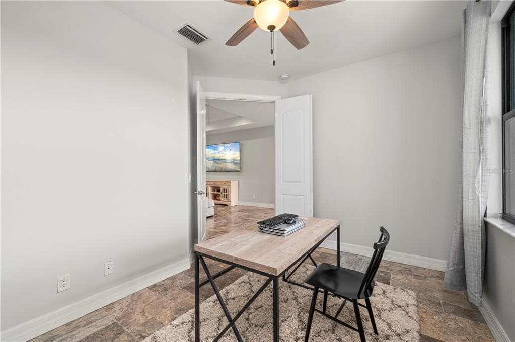 4301 SOUTH ROAD photo 6