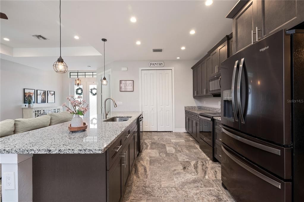 4301 SOUTH ROAD photo 10