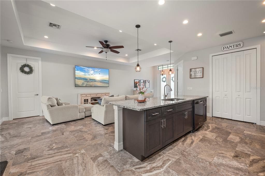 4301 SOUTH ROAD photo 11