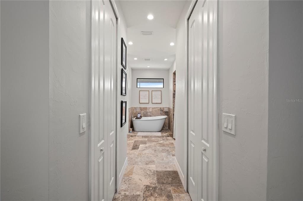 4301 SOUTH ROAD photo 25