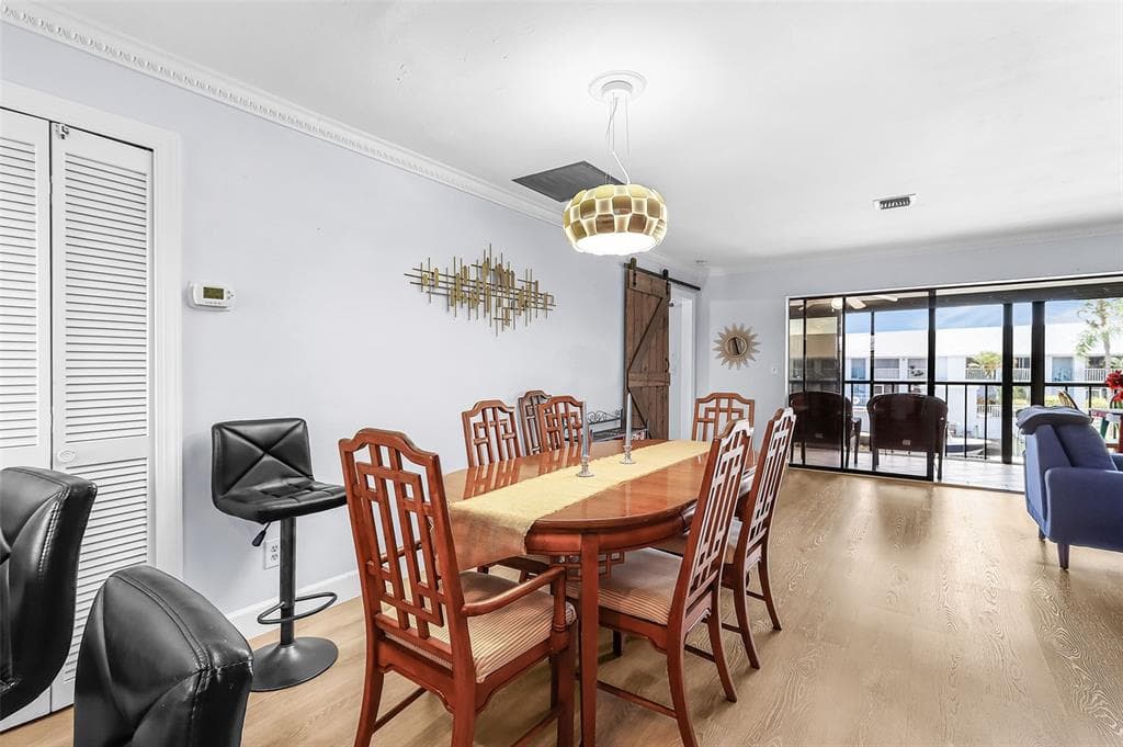 3935 COUNTRY CLUB BOULEVARD 17 photo 8